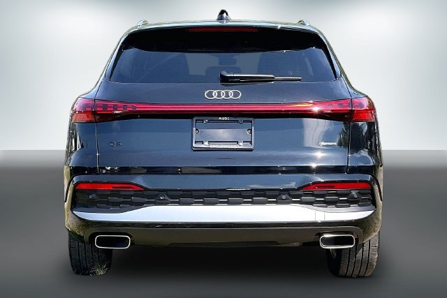 Used 2025 Audi Q5 Premium Plus w/ Premium Plus AWD/4WD image 4