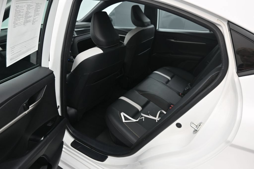 Used 2025 Toyota Camry SE FWD image 17