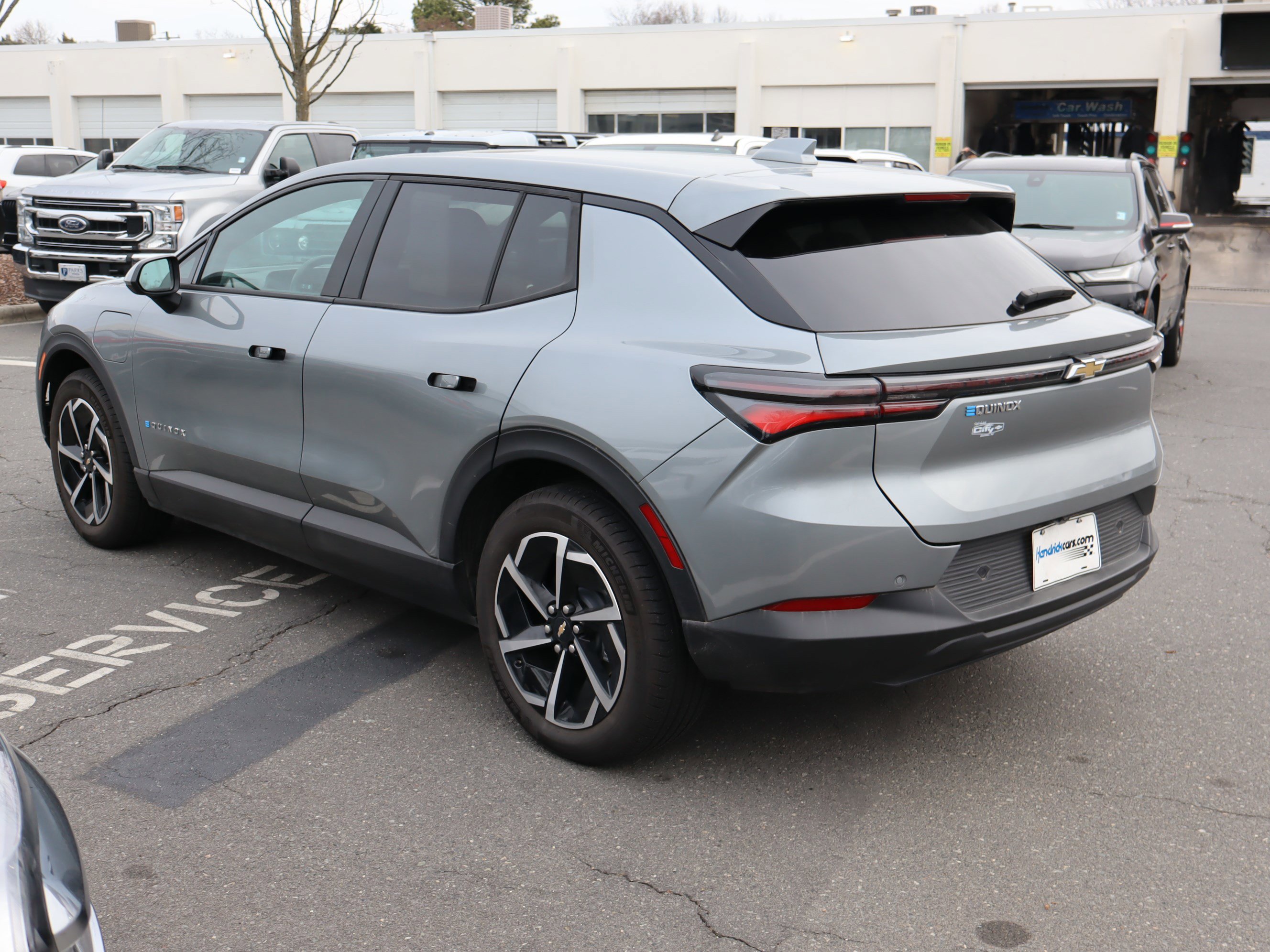 Used 2025 Chevrolet Equinox EV LT image 8
