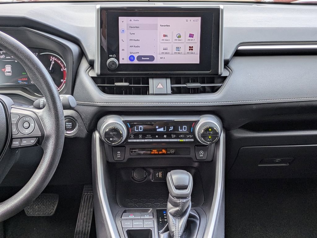 Used 2024 Toyota RAV4 XLE image 18