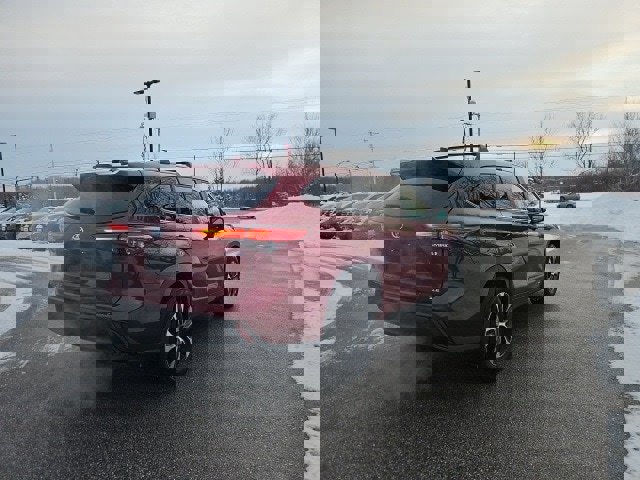 Used 2023 Toyota Highlander XLE image 5