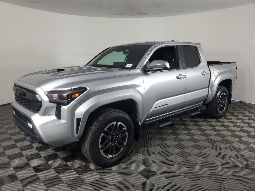 Used 2025 Toyota Tacoma TRD Sport RWD image 8