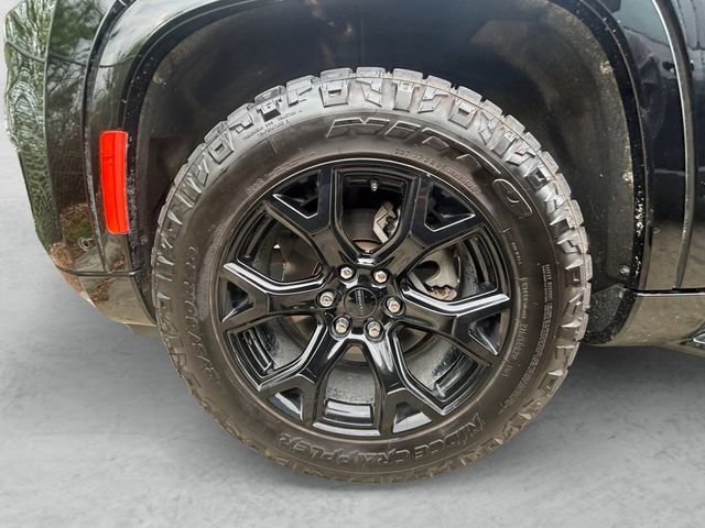 Used 2023 Jeep Wagoneer Series II RWD image 29