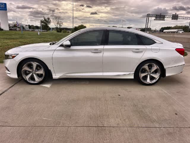 Certified 2019 Honda Accord Touring image 4