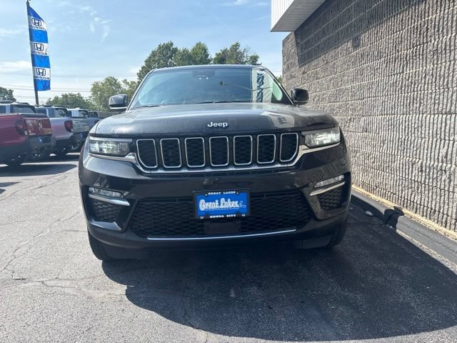 Used 2023 Jeep Grand Cherokee 4WD 4xe image 3
