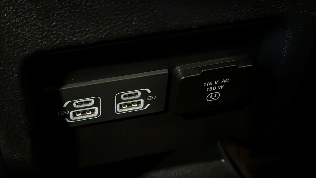 Used 2023 Jeep Cherokee Altitude Lux AWD/4WD image 18