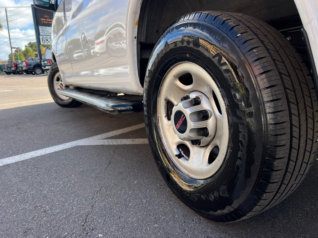 Used 2021 GMC Savana 2500 w/ Driver Convenience Package image 32