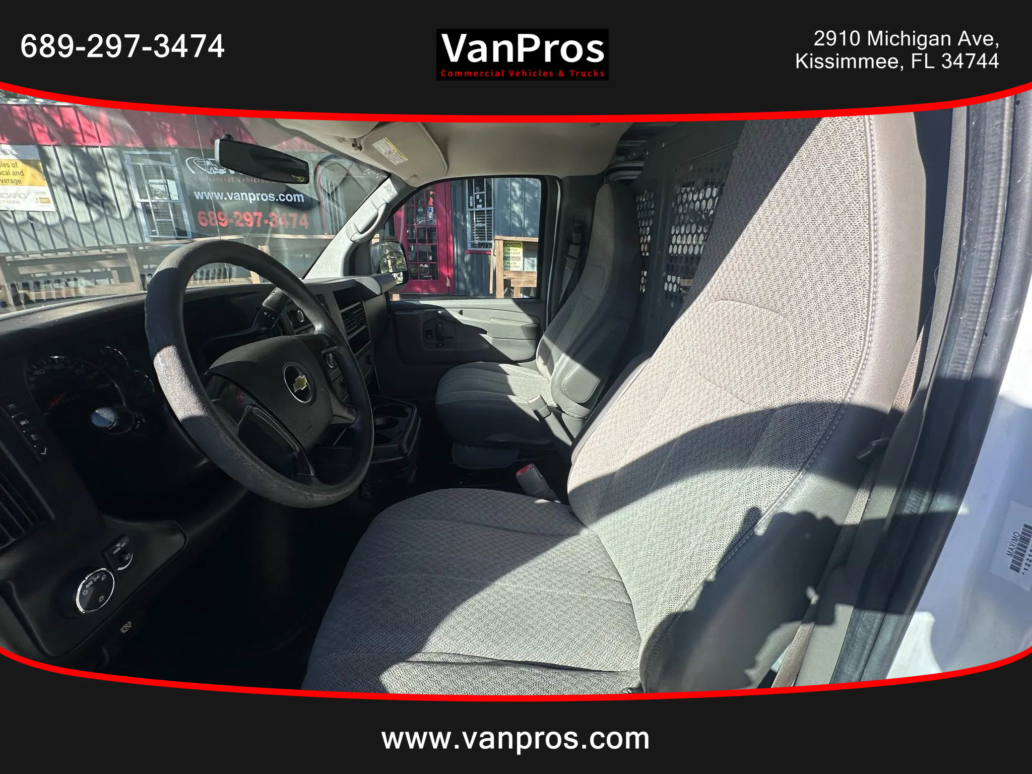 Used 2013 Chevrolet Express 2500 Van 3D image 9