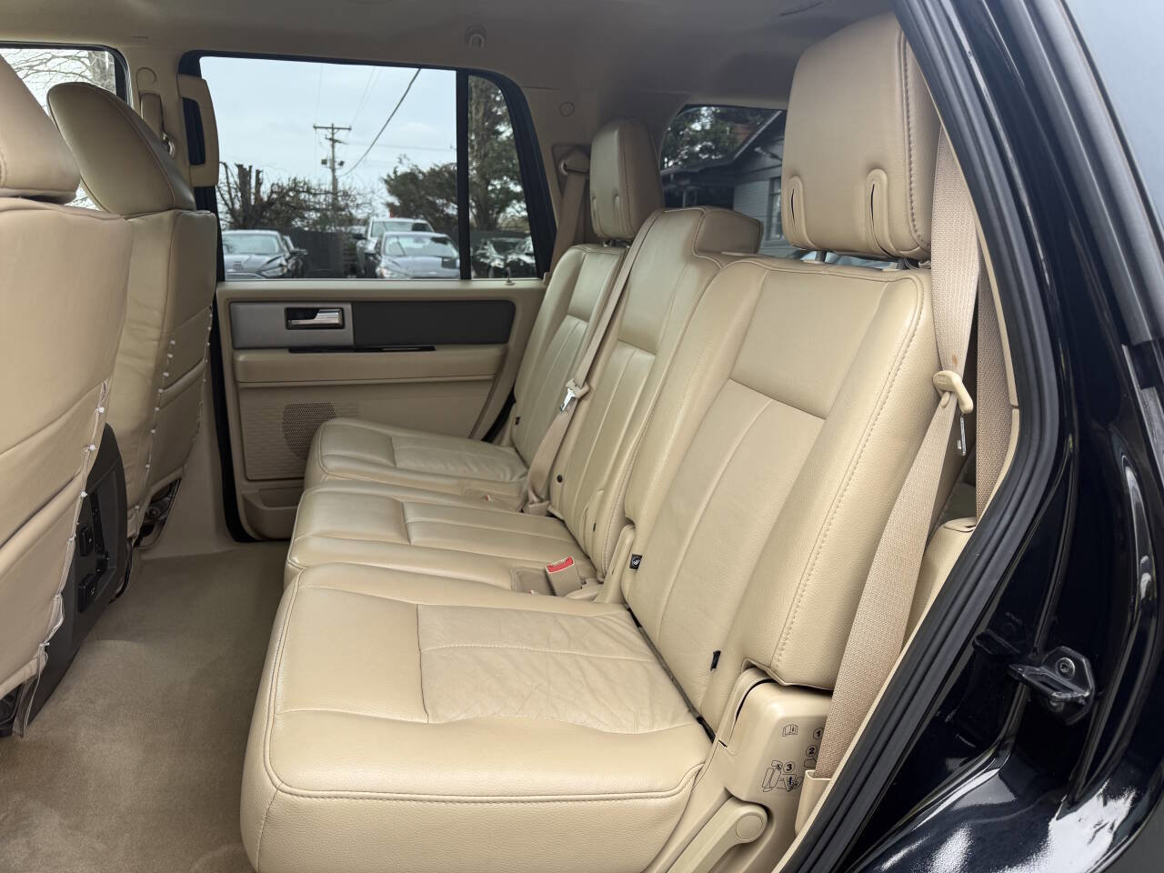 Used 2012 Ford Expedition XLT image 11