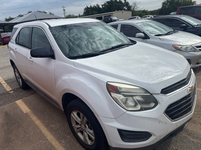 Used 2017 Chevrolet Equinox LS FWD image 3