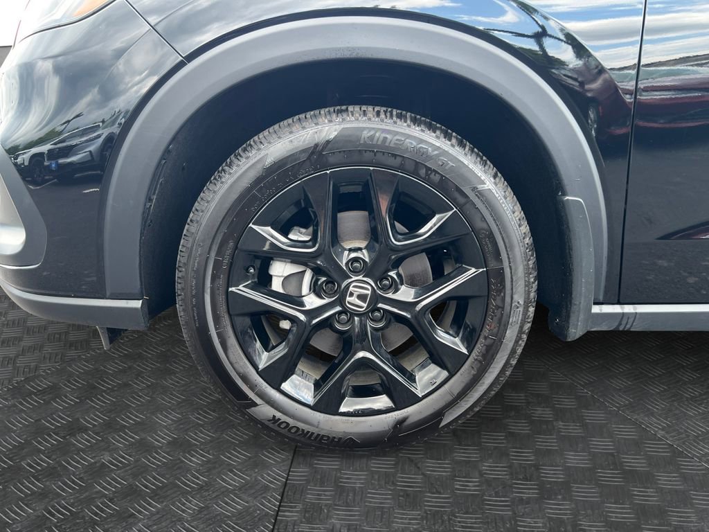 Certified 2025 Honda HR-V Sport image 14