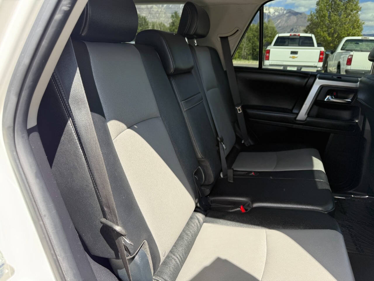 Used 2015 Toyota 4Runner SR5 Premium AWD/4WD image 24