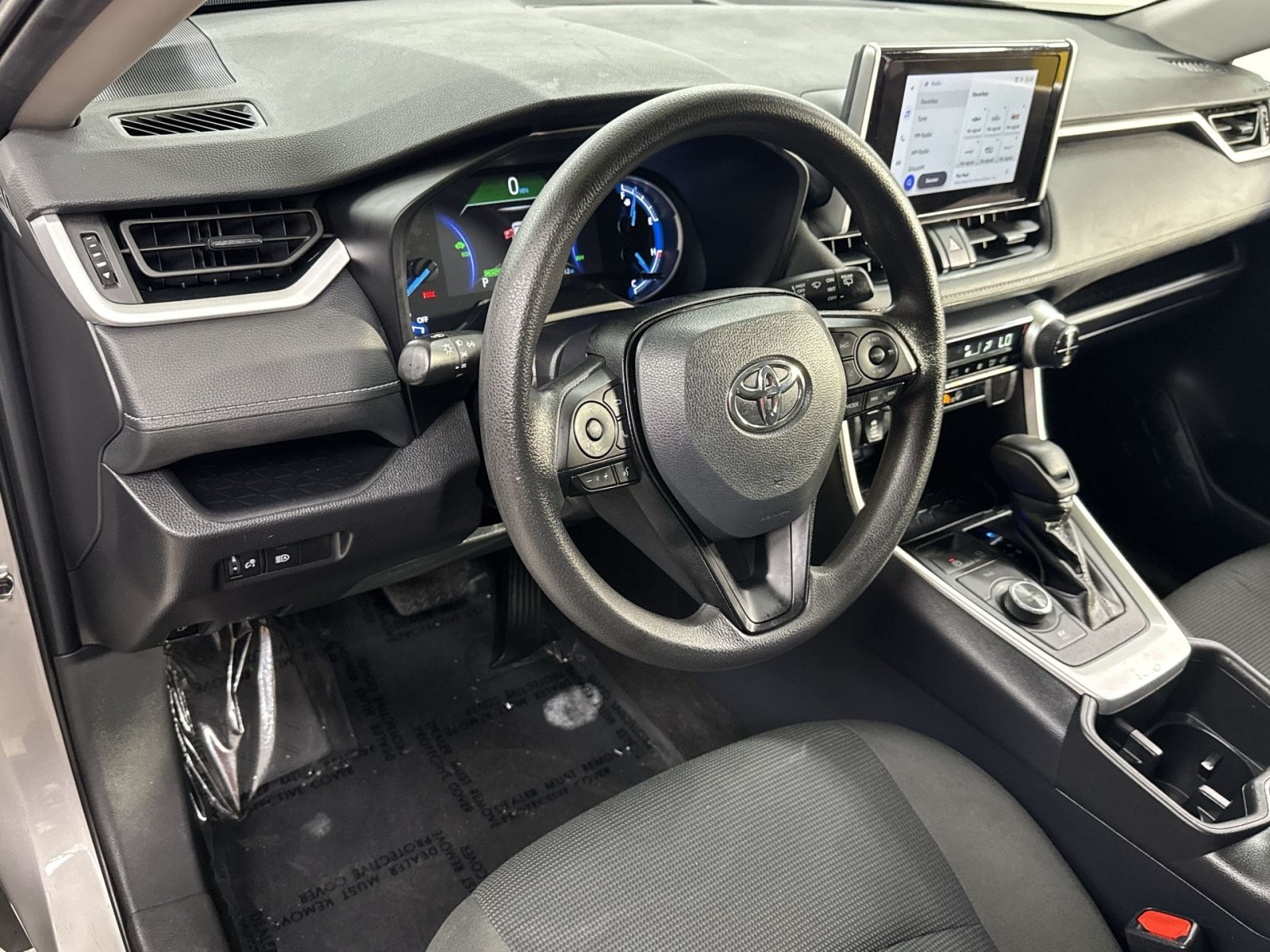 Used 2024 Toyota RAV4 LE AWD/4WD image 13