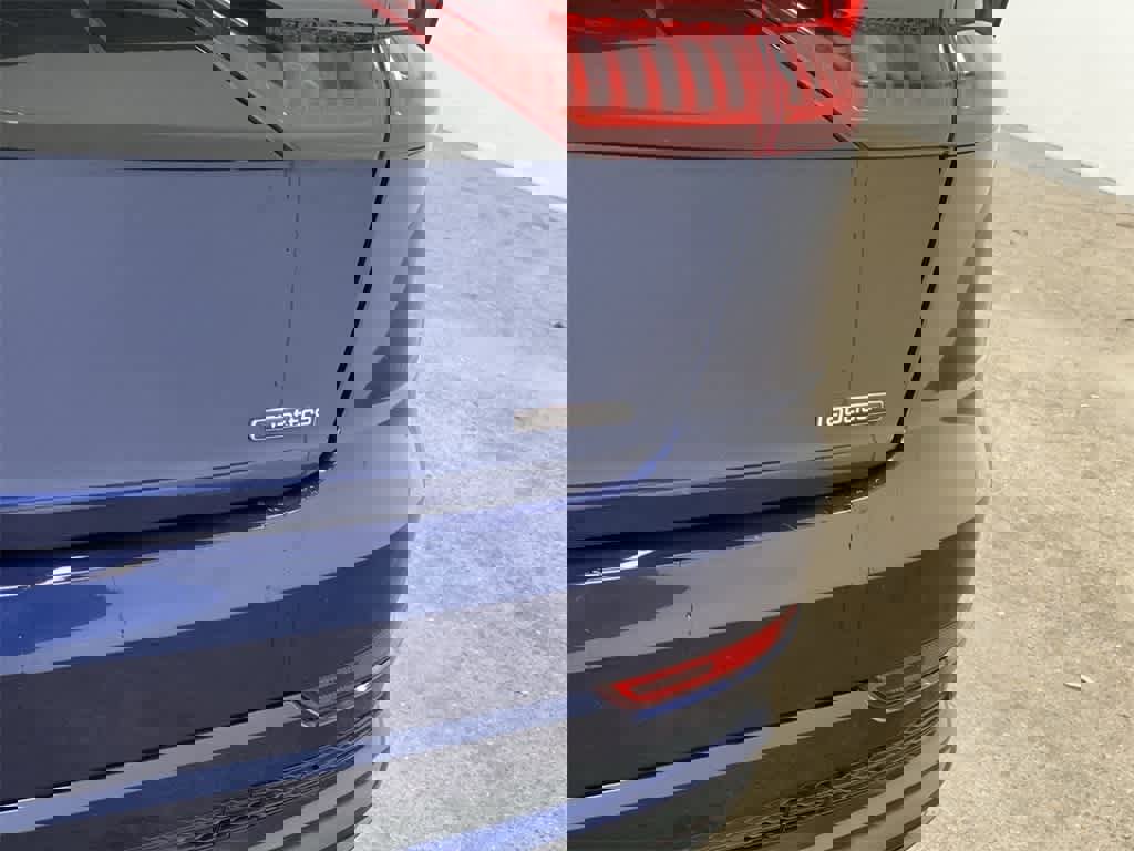 Used 2019 Audi Q8 Premium Plus w/ Premium Plus image 11