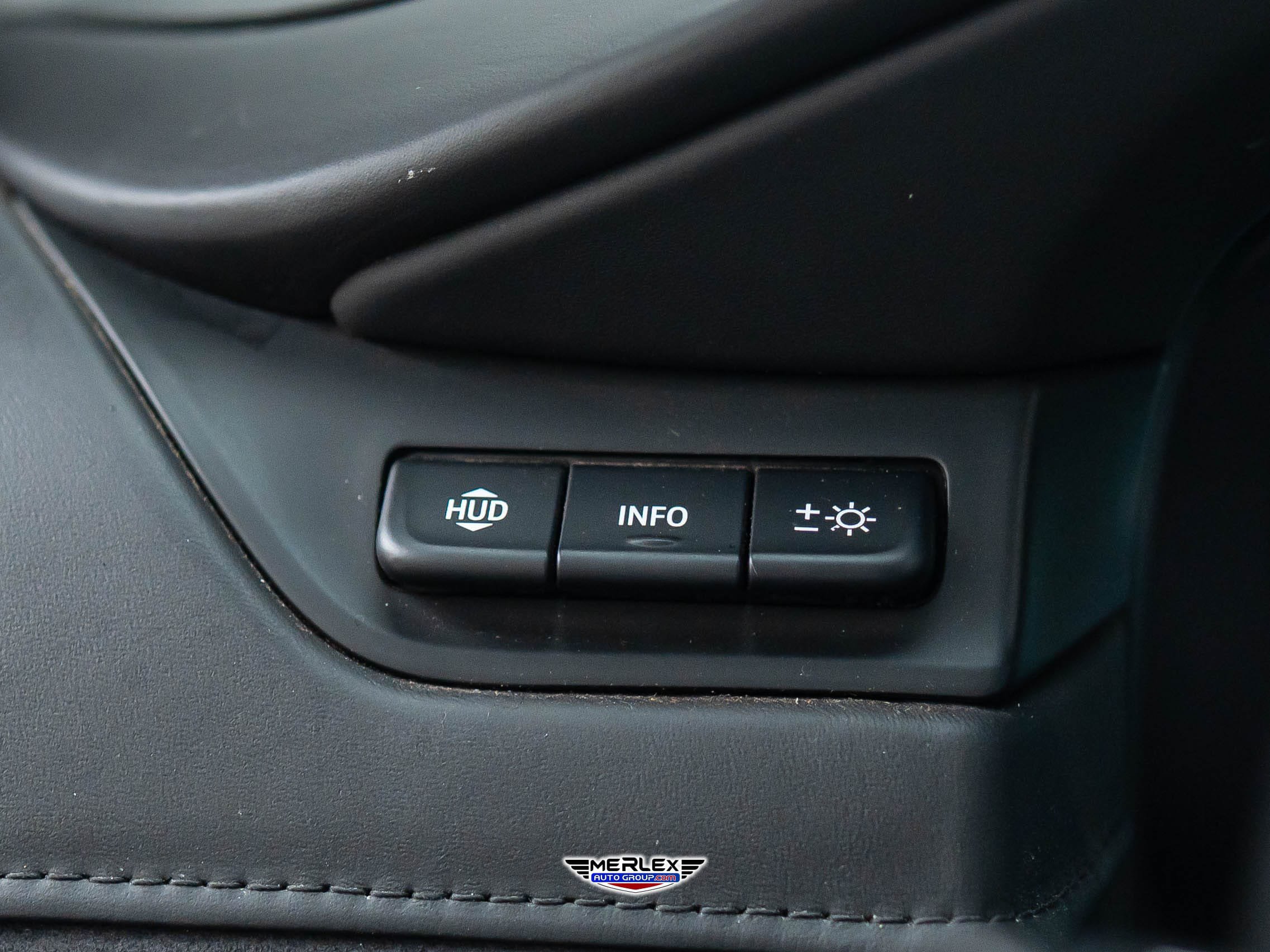 Used 2019 Cadillac Escalade ESV Platinum AWD/4WD image 38