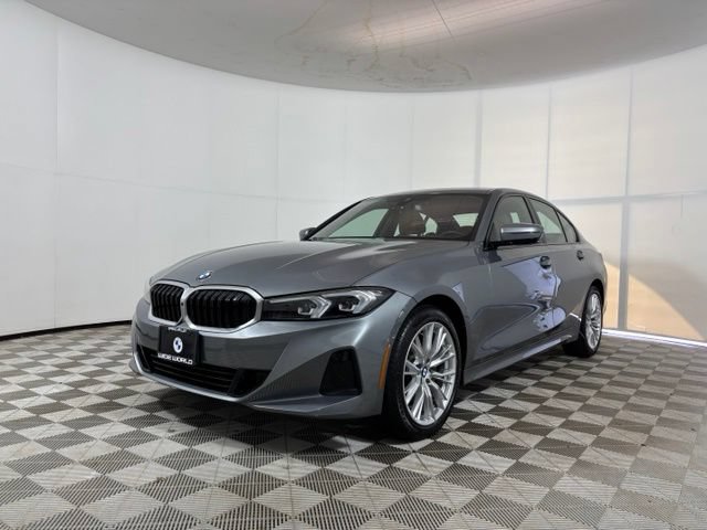 Used 2023 BMW 330i xDrive Sedan w/ Premium Package AWD/4WD image 3