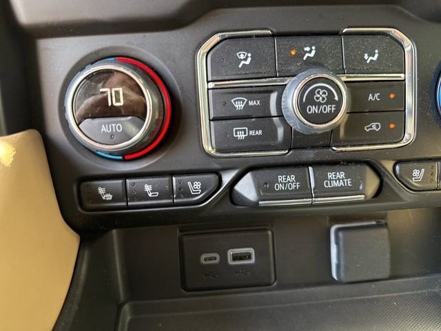 Used 2024 Chevrolet Tahoe Premier w/ Premium Package image 23