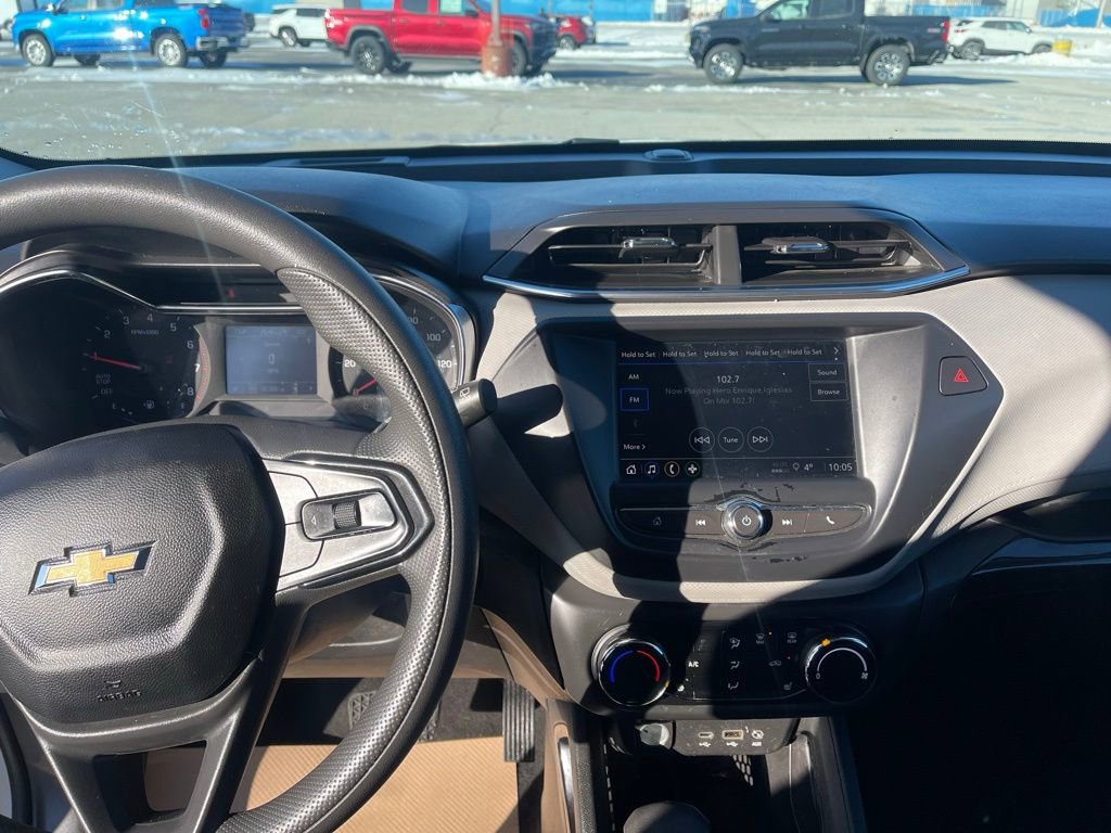 Used 2021 Chevrolet TrailBlazer LT image 15