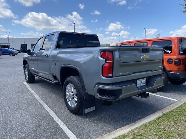 Used 2024 Chevrolet Silverado 2500 High Country w/ High Country Premium Package AWD/4WD image 7