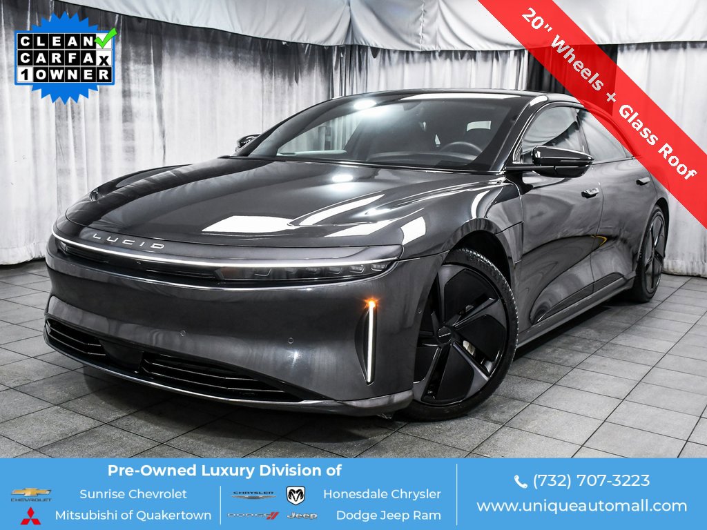 Used 2024 Lucid Air Grand Touring image 1