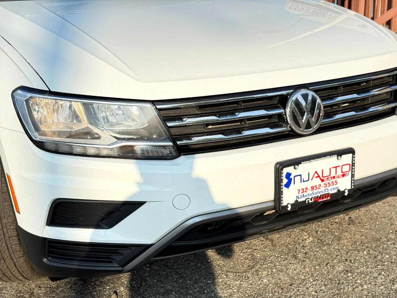 Used 2019 Volkswagen Tiguan SE w/ Panoramic Sunroof Package image 96