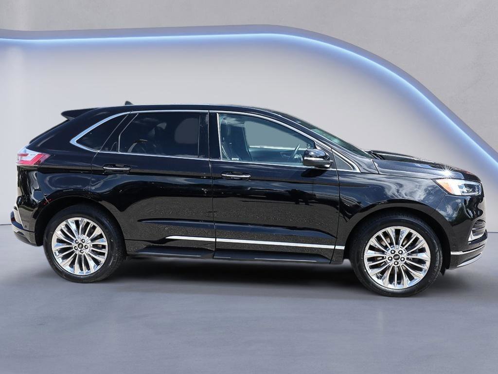 Used 2020 Ford Edge Titanium w/ Equipment Group 301A AWD/4WD image 7