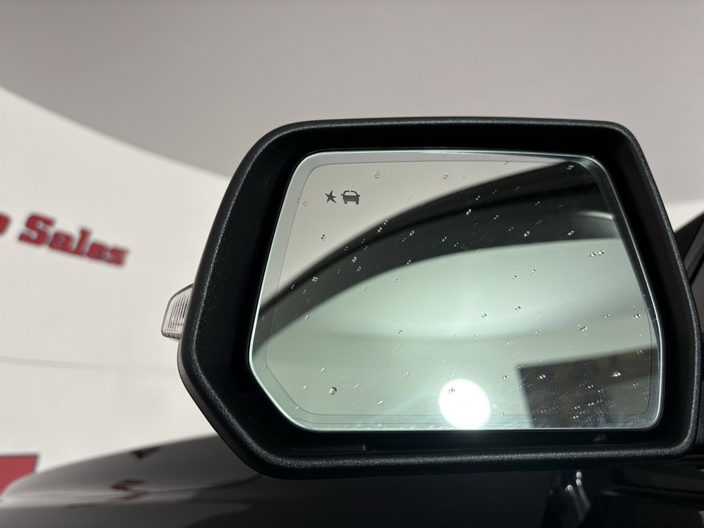 Used 2022 GMC Acadia AT4 w/ Technology Package image 19