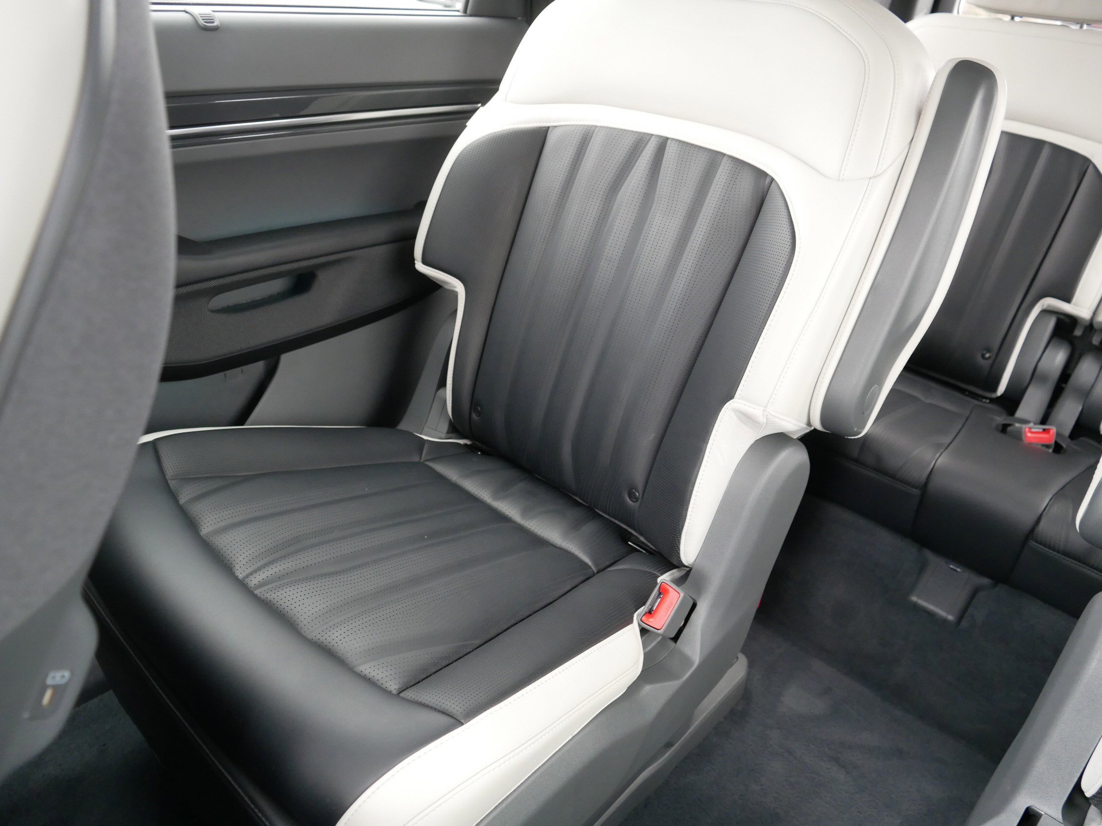 Certified 2024 Kia EV9 GT-Line AWD/4WD image 12