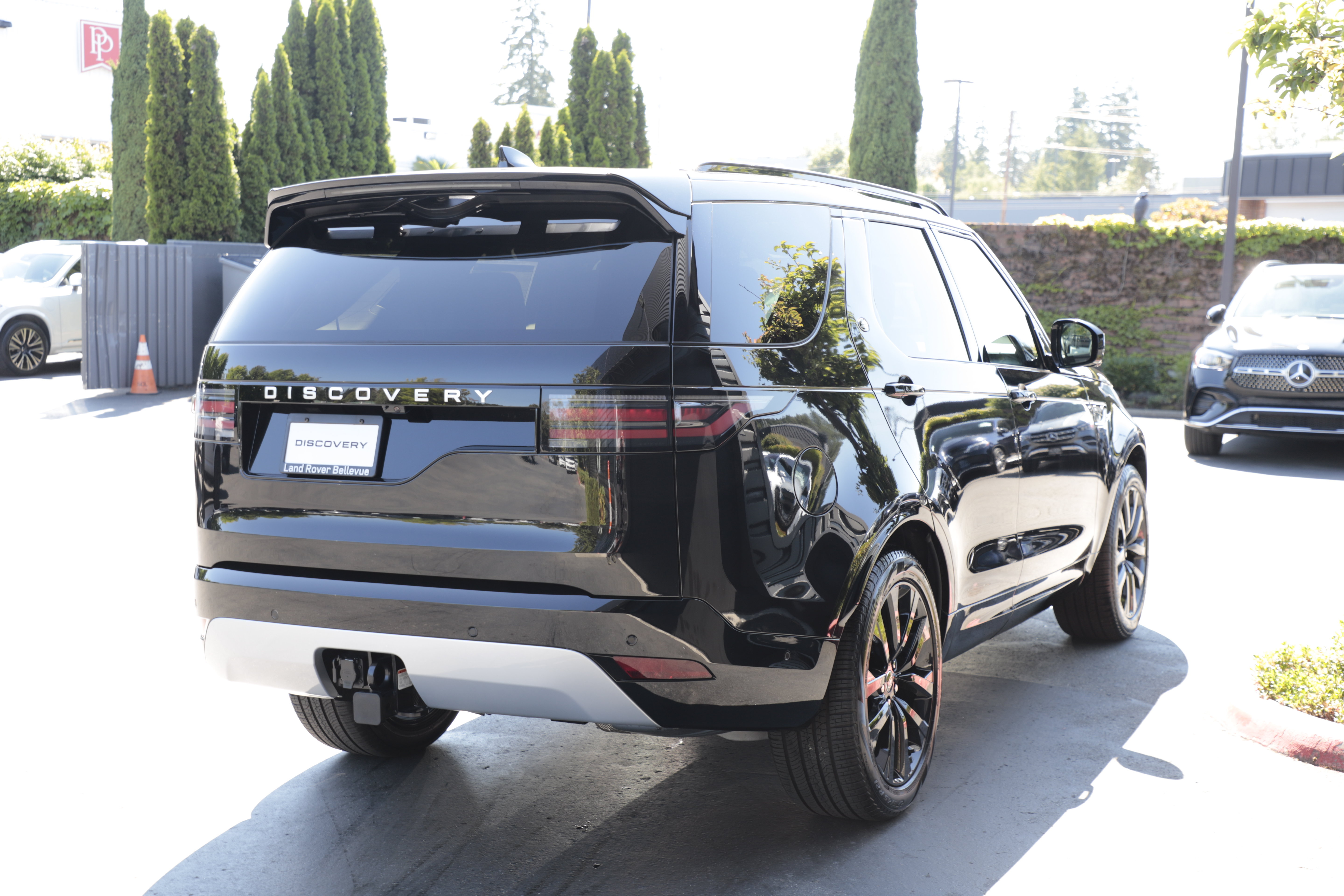 New 2026 Land Rover Discovery Limited Edition AWD/4WD image 10