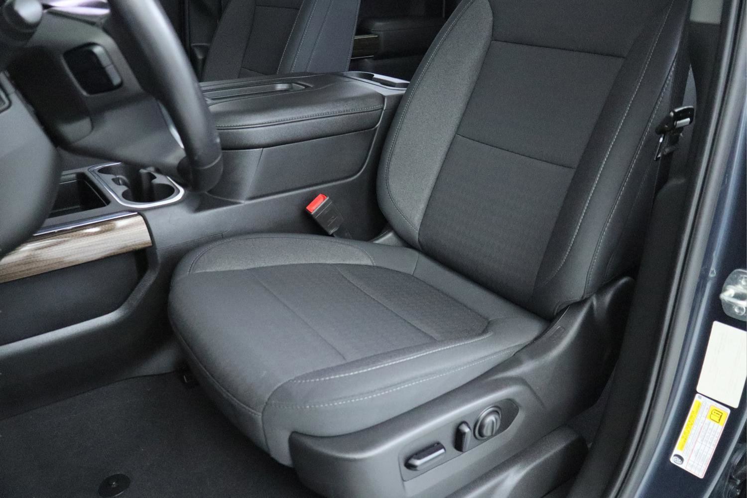 Used 2020 Chevrolet Silverado 1500 RST AWD/4WD image 12