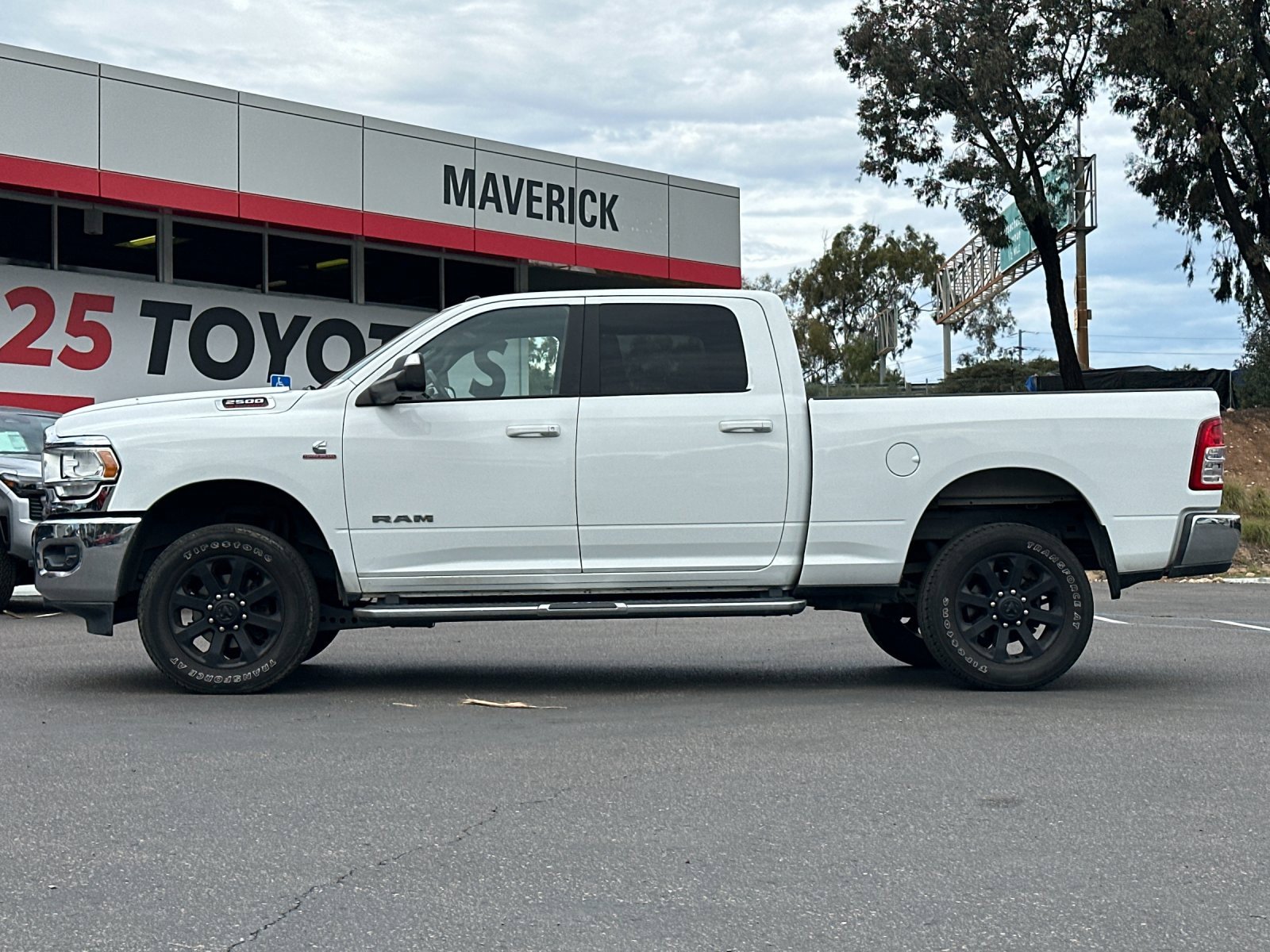 Used 2022 RAM 2500 Big Horn w/ Level A Equipment Group image 2