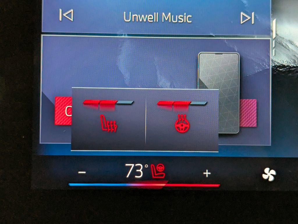 Used 2025 BMW X2 M35i w/ M Sport Professional Package image 20