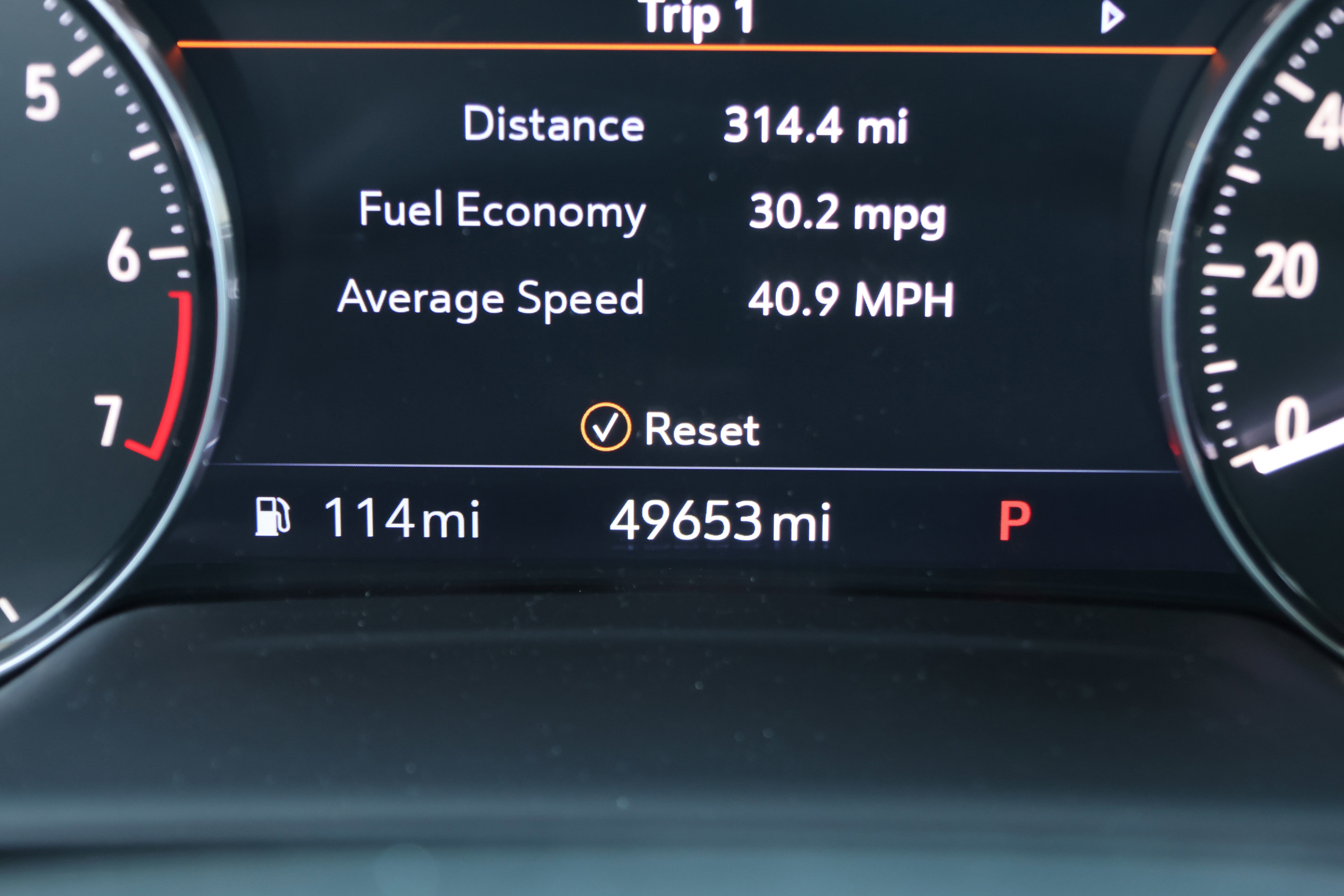 Used 2022 Buick Envision Avenir w/ Technology Package II FWD image 16