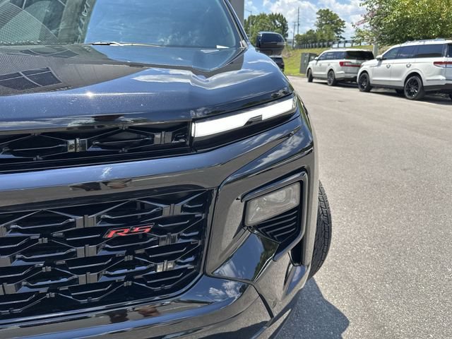 Used 2026 Chevrolet Traverse RS FWD image 9