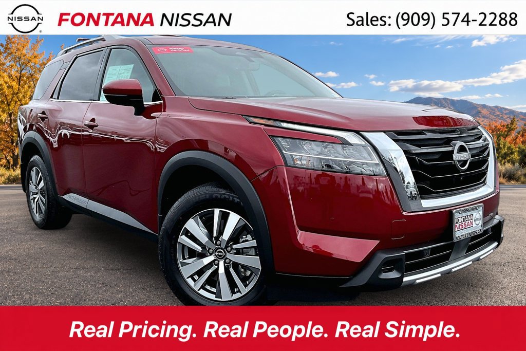 Used 2024 Nissan Pathfinder SL w/ Cargo Package