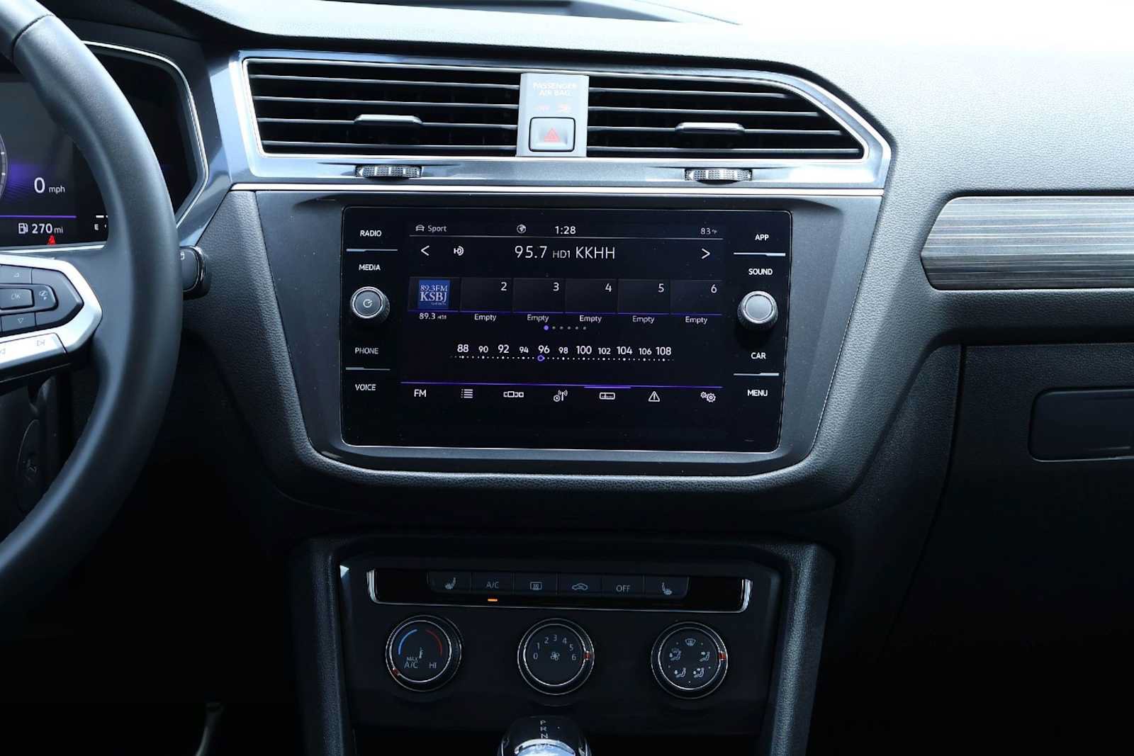 Used 2024 Volkswagen Tiguan Wolfsburg Edition AWD/4WD image 16