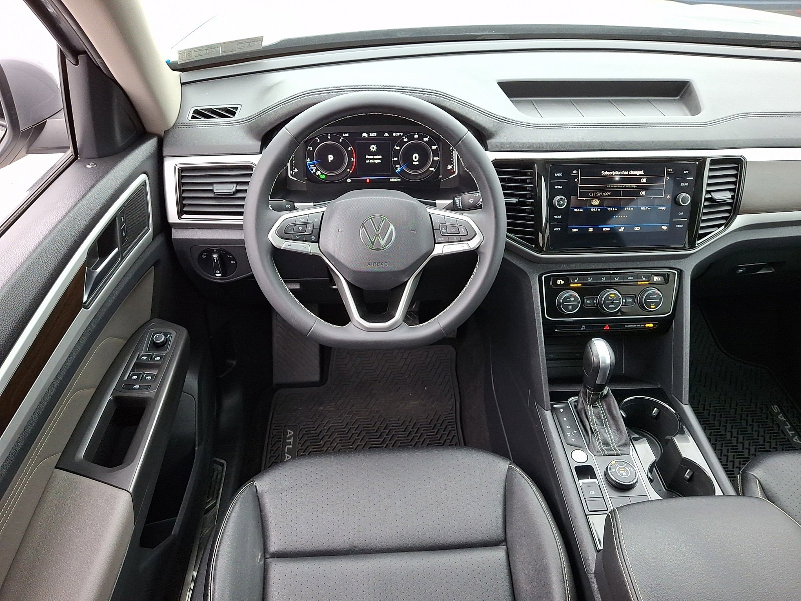 Used 2022 Volkswagen Atlas SE image 12