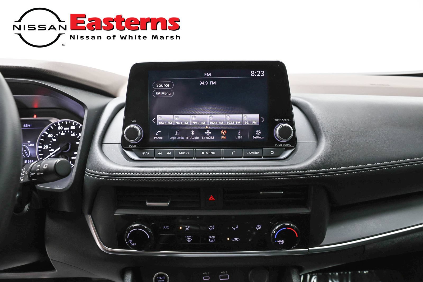 Used 2023 Nissan Rogue S AWD/4WD image 12