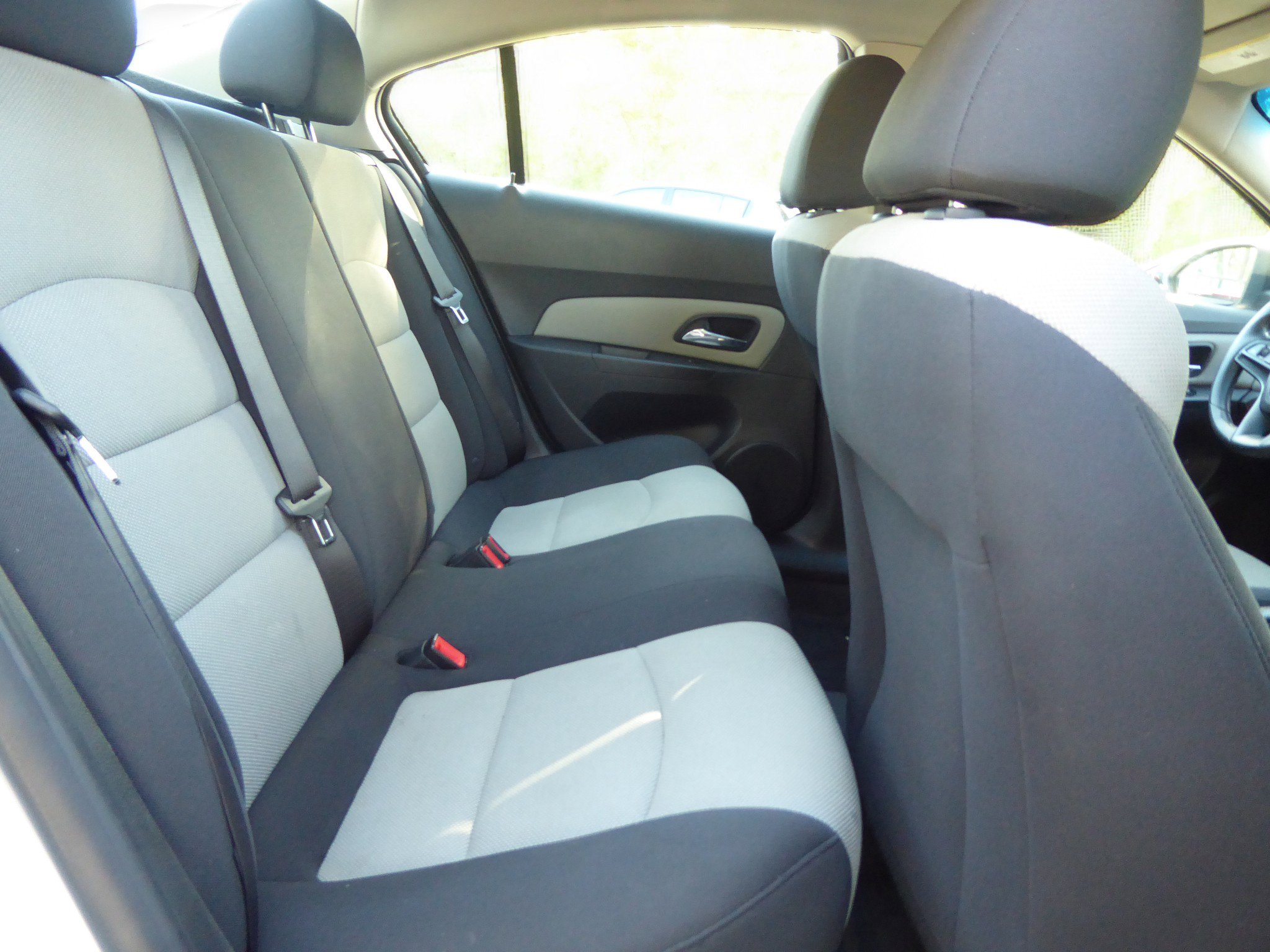 Used 2016 Chevrolet Cruze LS image 17