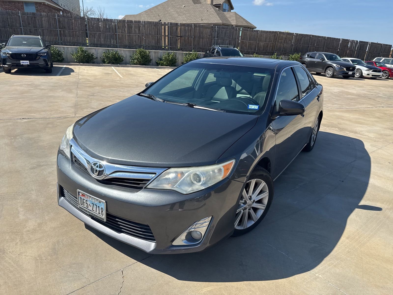 Used 2012 Toyota Camry XLE image 1