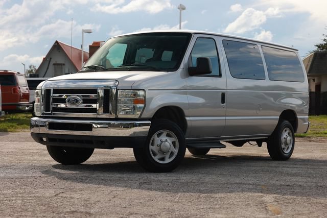 Used 2008 Ford E-350 and Econoline 350 XLT RWD image 1