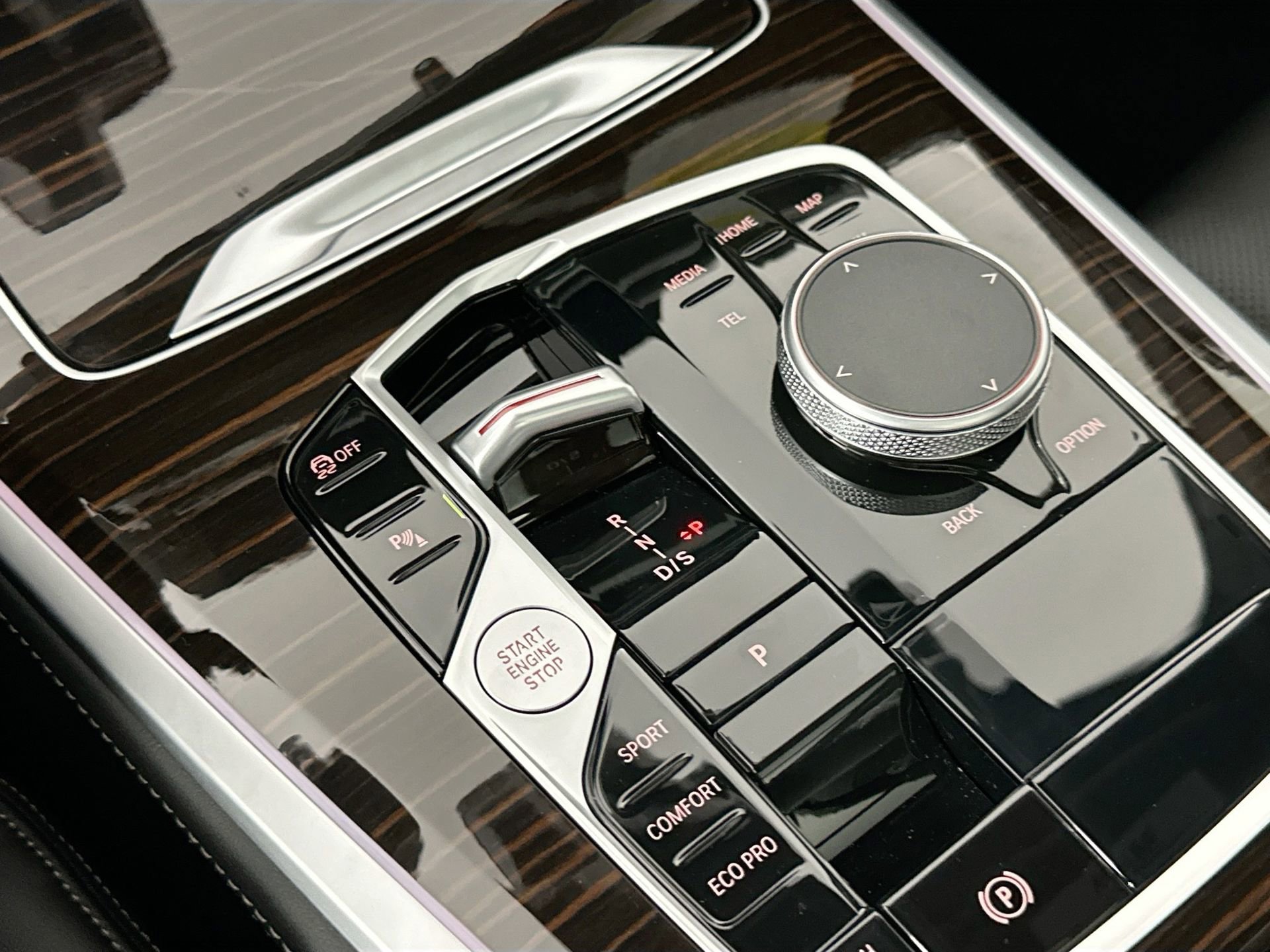 New 2026 BMW X5 sDrive40i image 17