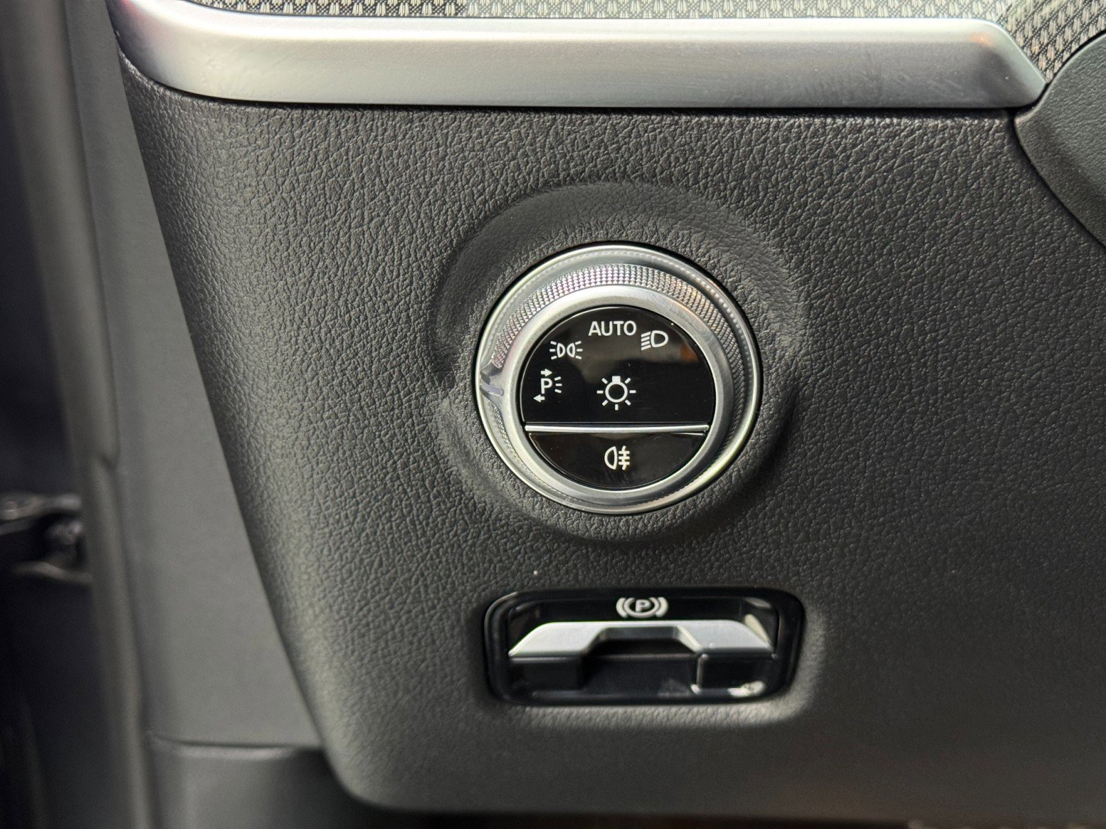 Used 2023 Mercedes-Benz C 43 AMG 4MATIC Sedan w/ AMG Night Package image 19