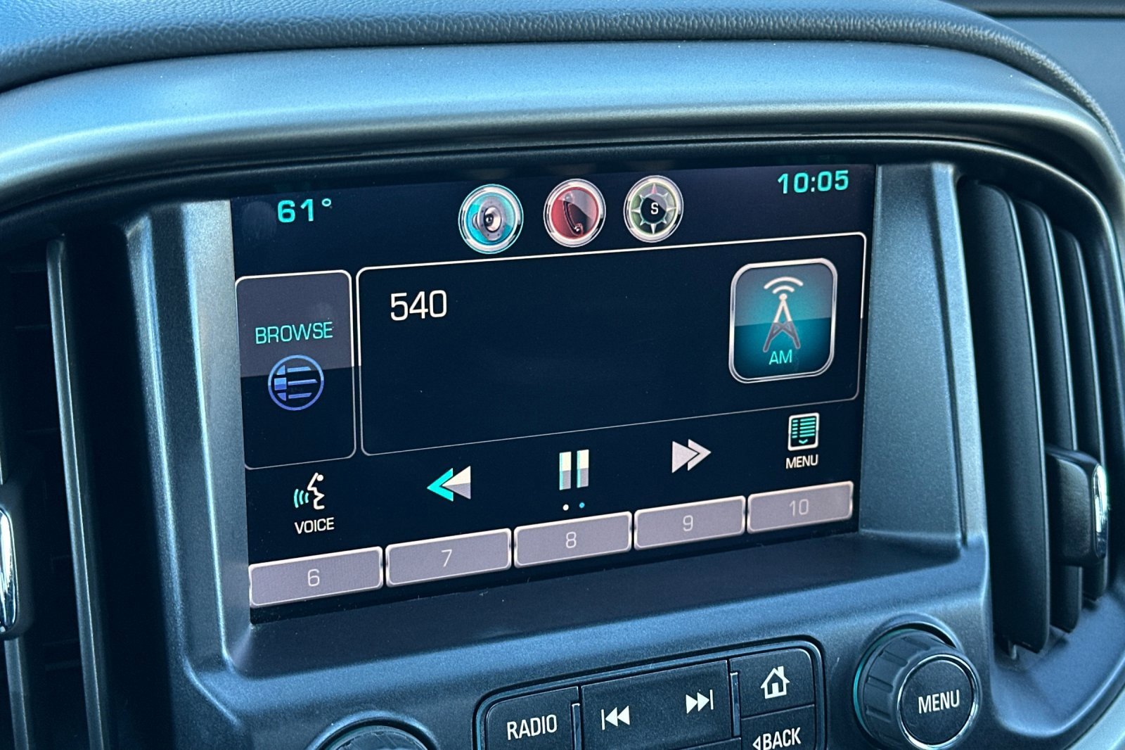 Used 2015 Chevrolet Colorado Z71 image 23