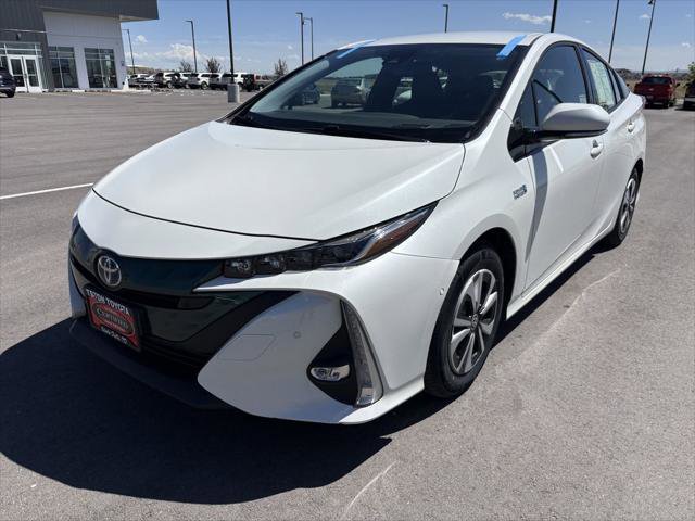 Certified 2018 Toyota Prius Prime Advanced FWD image 1