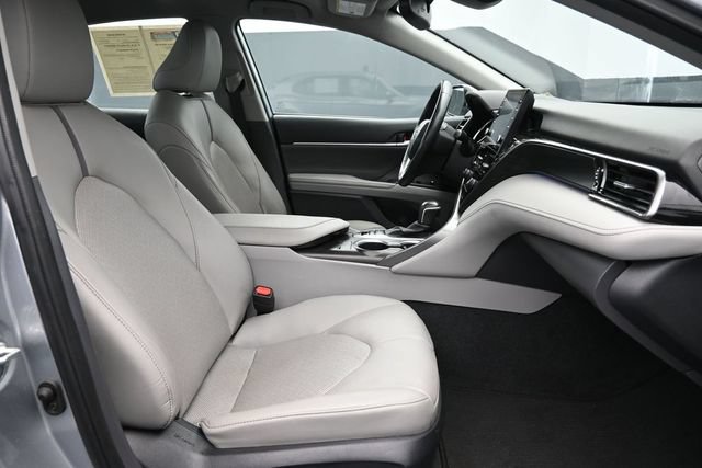 Used 2024 Toyota Camry XLE FWD image 34