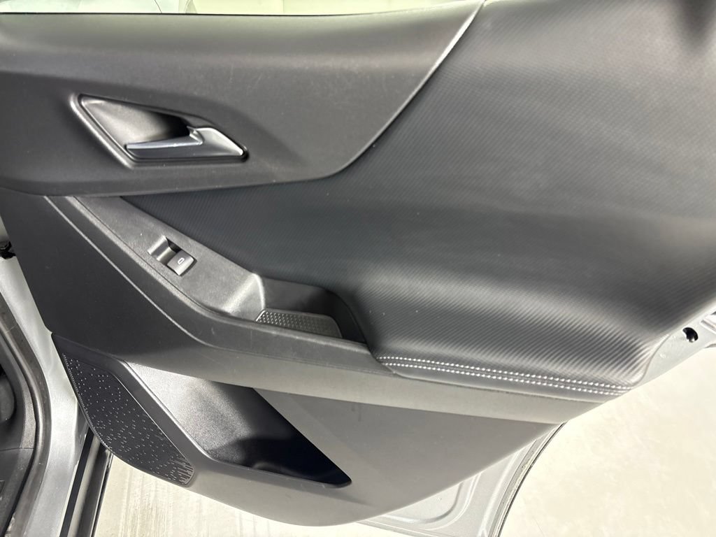 Used 2025 Chevrolet Equinox LT AWD/4WD image 18
