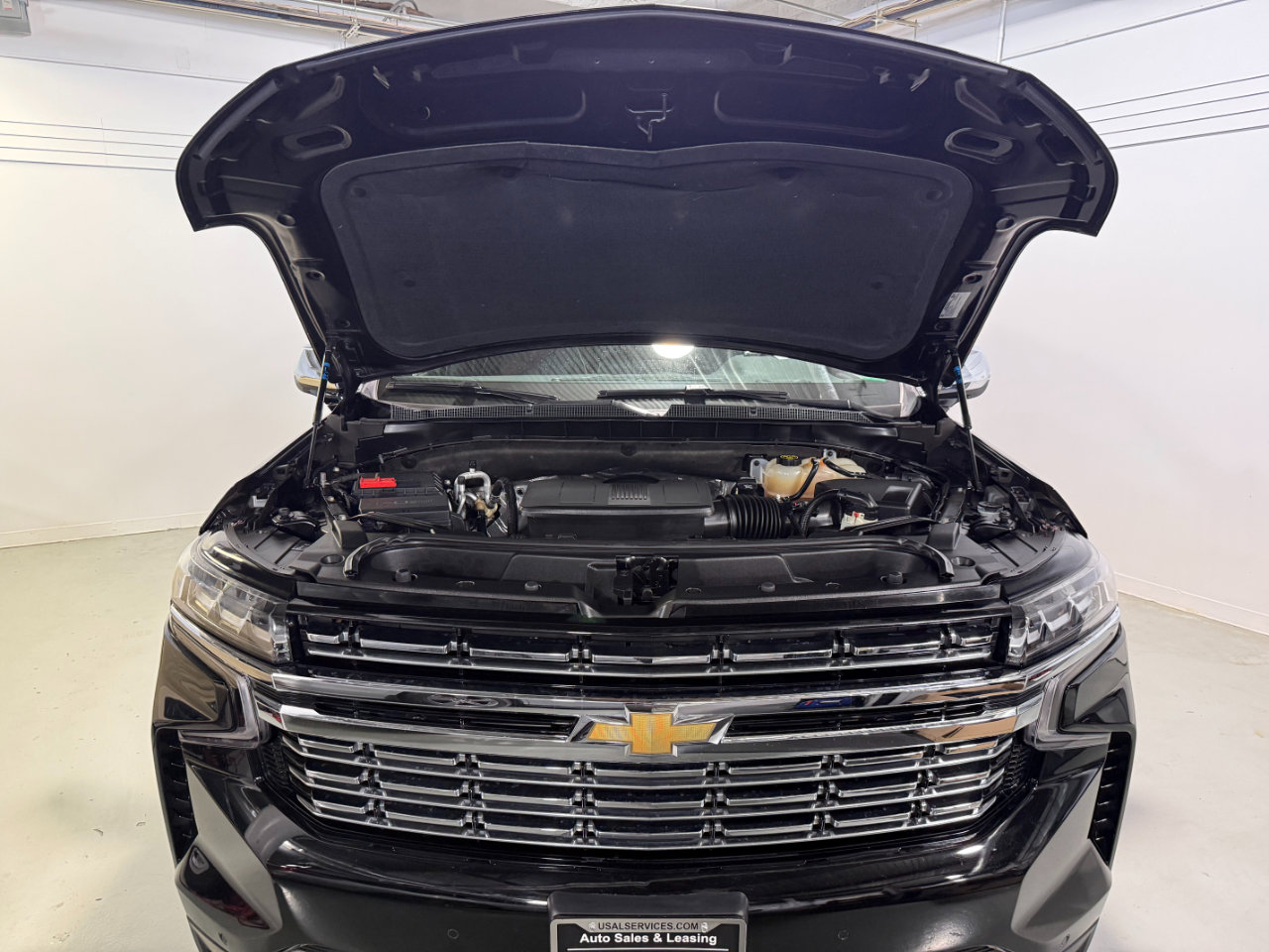 Used 2023 Chevrolet Suburban Premier image 35
