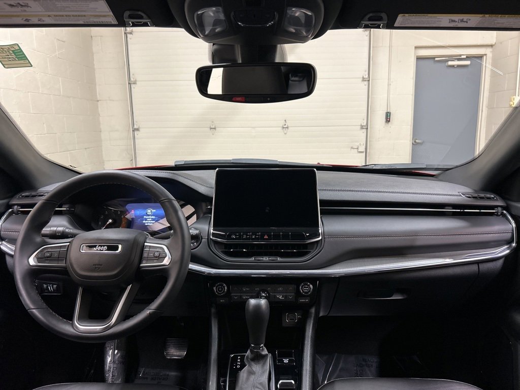 Used 2022 Jeep Compass Limited image 17