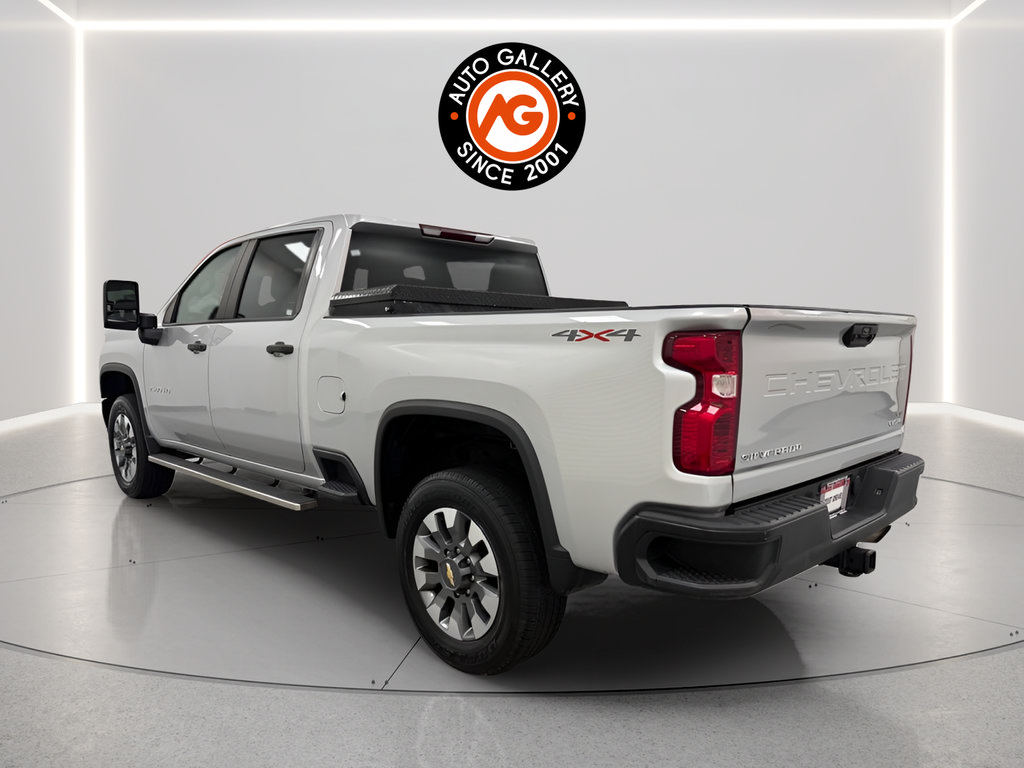 Used 2022 Chevrolet Silverado 2500 Custom w/ Custom Value Package AWD/4WD image 5